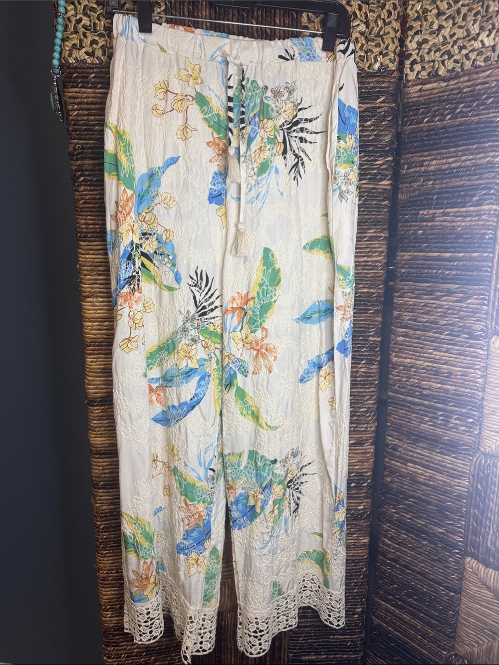 Women's Bloomers Cream Floral Wide-Leg Pants with Lace Hem